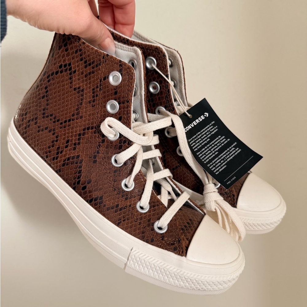 🐍🤎NWT Converse All Star Brown Snake Skin High Tops size 7